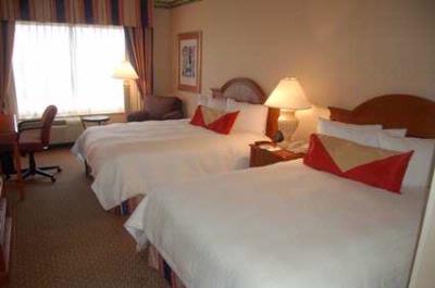 Hilton Garden Inn Charlotte Uptown - Two Queen Standard Room