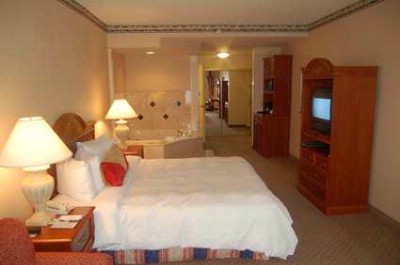 Hilton Garden Inn Charlotte Uptown - King Jacuzzi Room