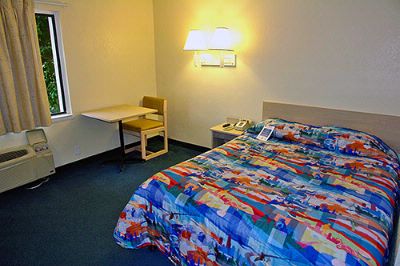 Motel 6 # 0218 - 