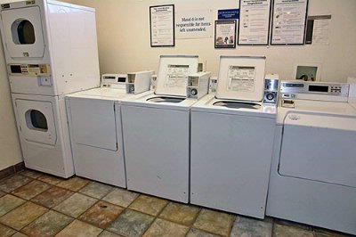 Motel 6 - Laundry