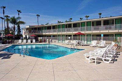 Motel 6 - Pool
