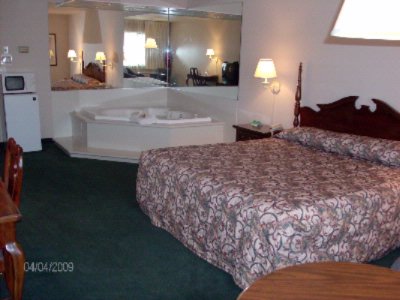 Elko Gold Mine Inn & Suites - The Spa Suite