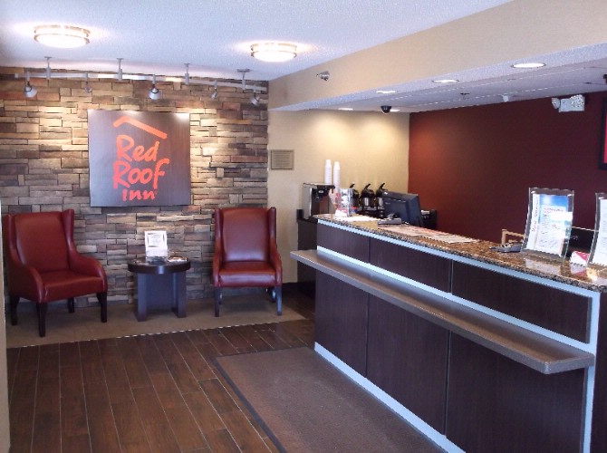 Red Roof Inn Allentown Airport - 