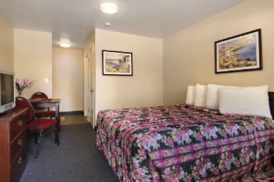 Savannah Suites Atlanta - 