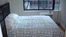 E.44th St. Vacation Apartment - 