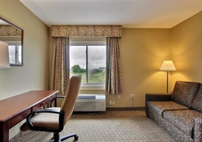 Comfort Inn - Complimentary Deluxe Continental Breakfa