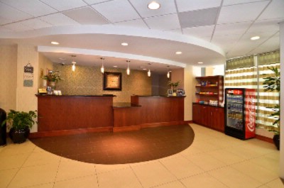 Holiday Inn Baltimore Towson - Hotel Lobby