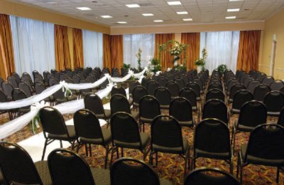 Whispering Woods Hotel & Conference Center - 