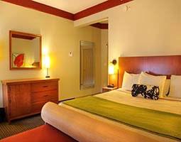 La Quinta Inns & Suites - 
