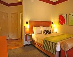 La Quinta Inns & Suites - 