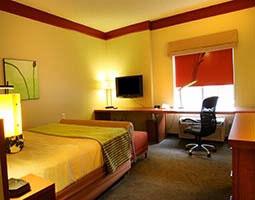 La Quinta Inns & Suites - 