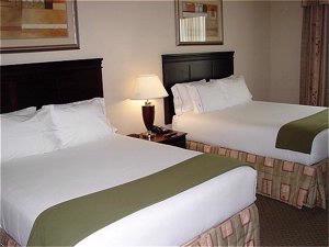 Holiday Inn Express - Standard Double Bed