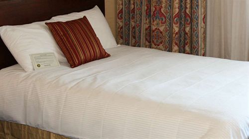 Maron Hotel & Suites - 