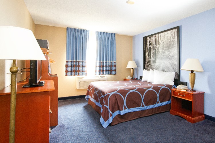 Super 8 - Continental Breakfast Area