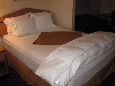 Denver Airport Hospitality Center - Stay Smart Bedding W/ Plush Mattresses