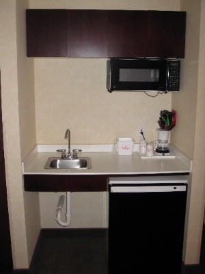 Denver Airport Hospitality Center - Microwave And Refrigerator In Each Room