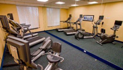 Fairfield Inn by Marriott L.i.c. / Manhattan View - Fitness Center