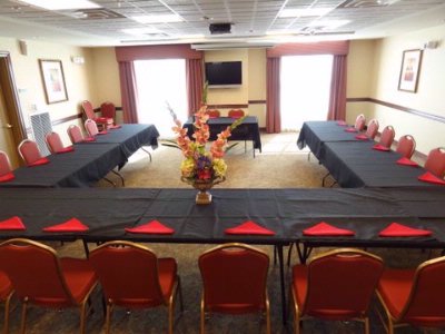 Country Inn & Suites - 