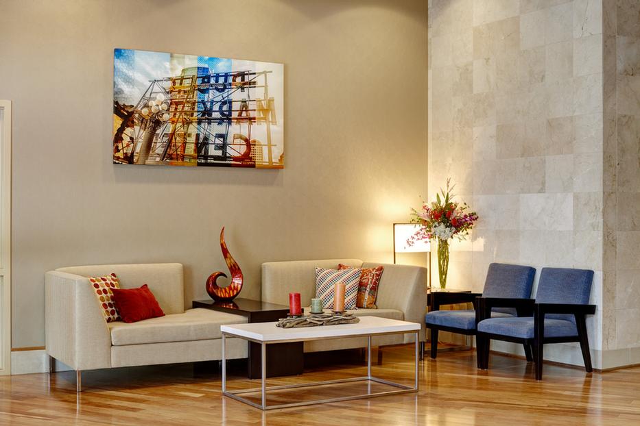Hotel Sierra Bellevue - 