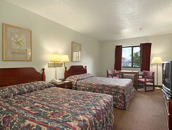 Baymont Inn & Suites Metropolis Il - Standard Room