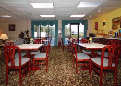 Econo Lodge of Elberton - 