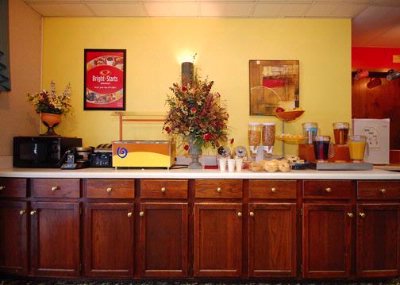 Econo Lodge of Elberton - 