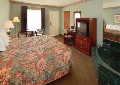 Econo Lodge of Elberton - 