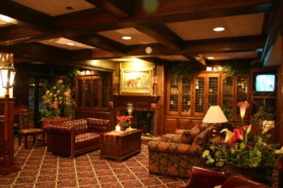 Old English Inn Hotel & Conference Center - 