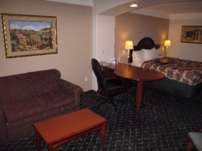 La Quinta Inn & Suites - 