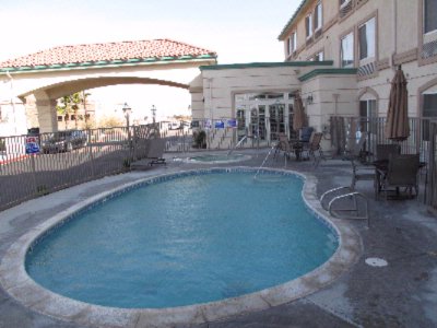 La Quinta Inn & Suites - 
