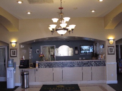La Quinta Inn & Suites - 