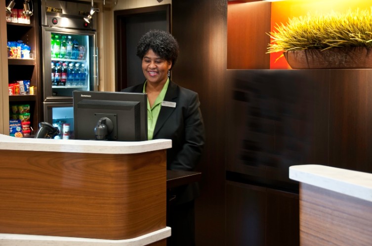 Courtyard by Marriott - King Room