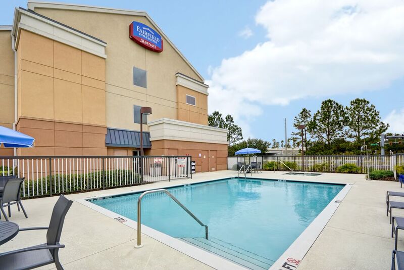 Fairfield Inn & Suites by Marriott Tampa East / Fa - Lobby