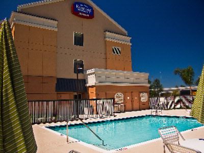 Fairfield Inn & Suites by Marriott Tampa East / Fa - Pool