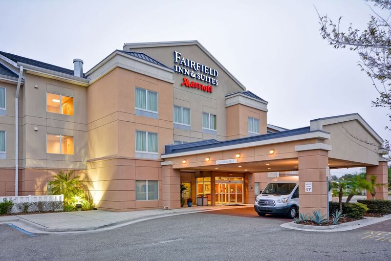 Fairfield Inn & Suites by Marriott Tampa East / Fa - Business Center