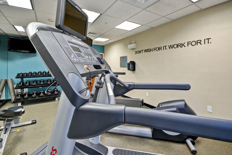 Fairfield Inn & Suites by Marriott Tampa East / Fa - Lobby