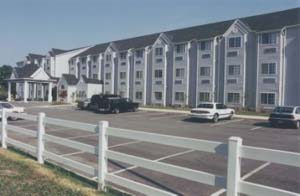 Microtel Inn & Suites - 