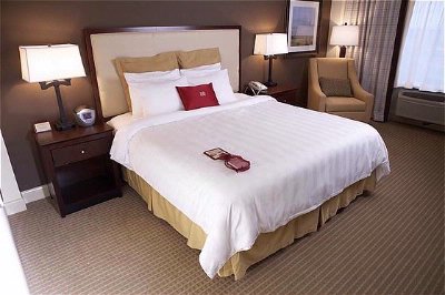 Crowne Plaza Memphis - 