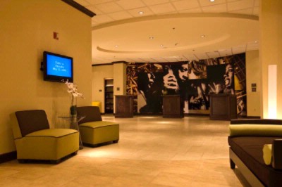 Crowne Plaza Memphis - 