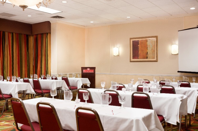 Ramada Newark / Wilmington - Lounge