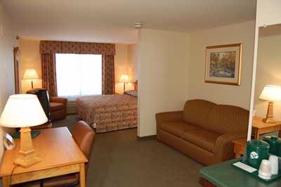 Country Inn & Suites - 