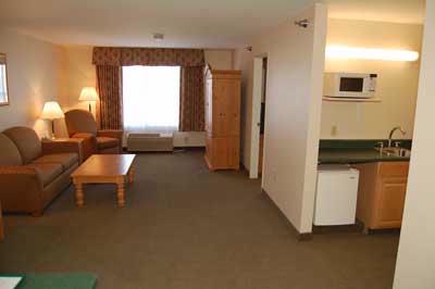 Country Inn & Suites - 