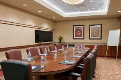 Hilton Hotel North Glendale - 