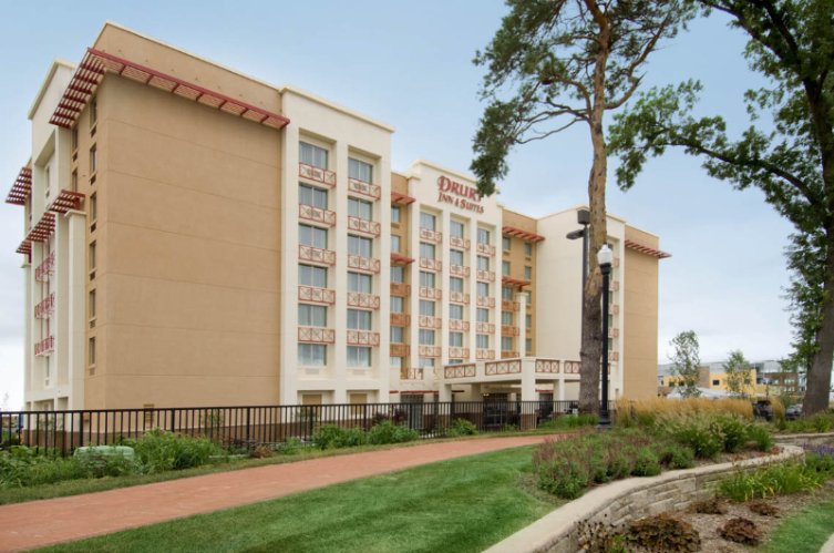 Drury Inn & Suites Des Moines West