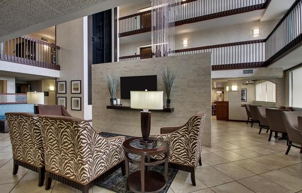 Drury Inn & Suites Houston Hobby - King