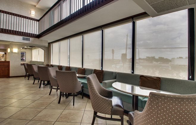 Drury Inn & Suites Houston Hobby - Lobby
