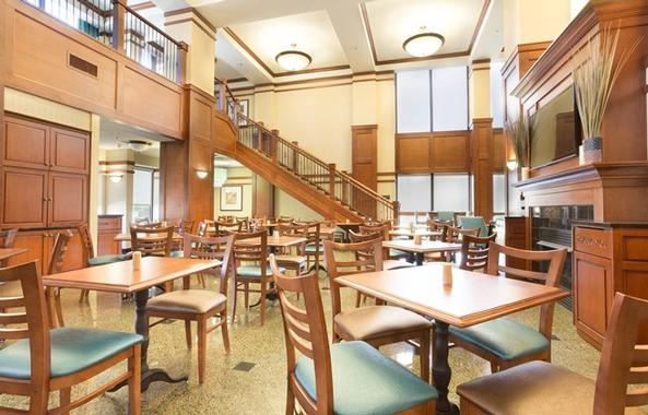 Drury Inn & Suites Birmingham Southwest - King