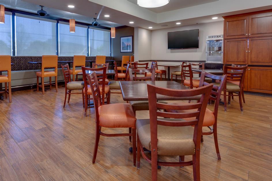 Drury Inn & Suites Memphis South - Double