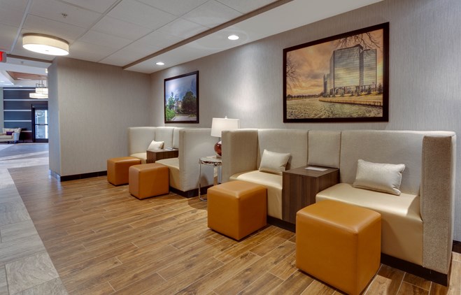 Drury Inn & Suites Overland Park - Lobby