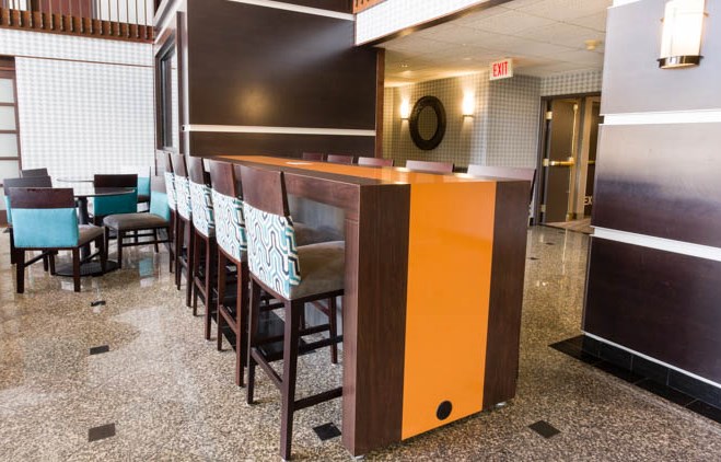 Drury Inn & Suites Greensboro - Suite